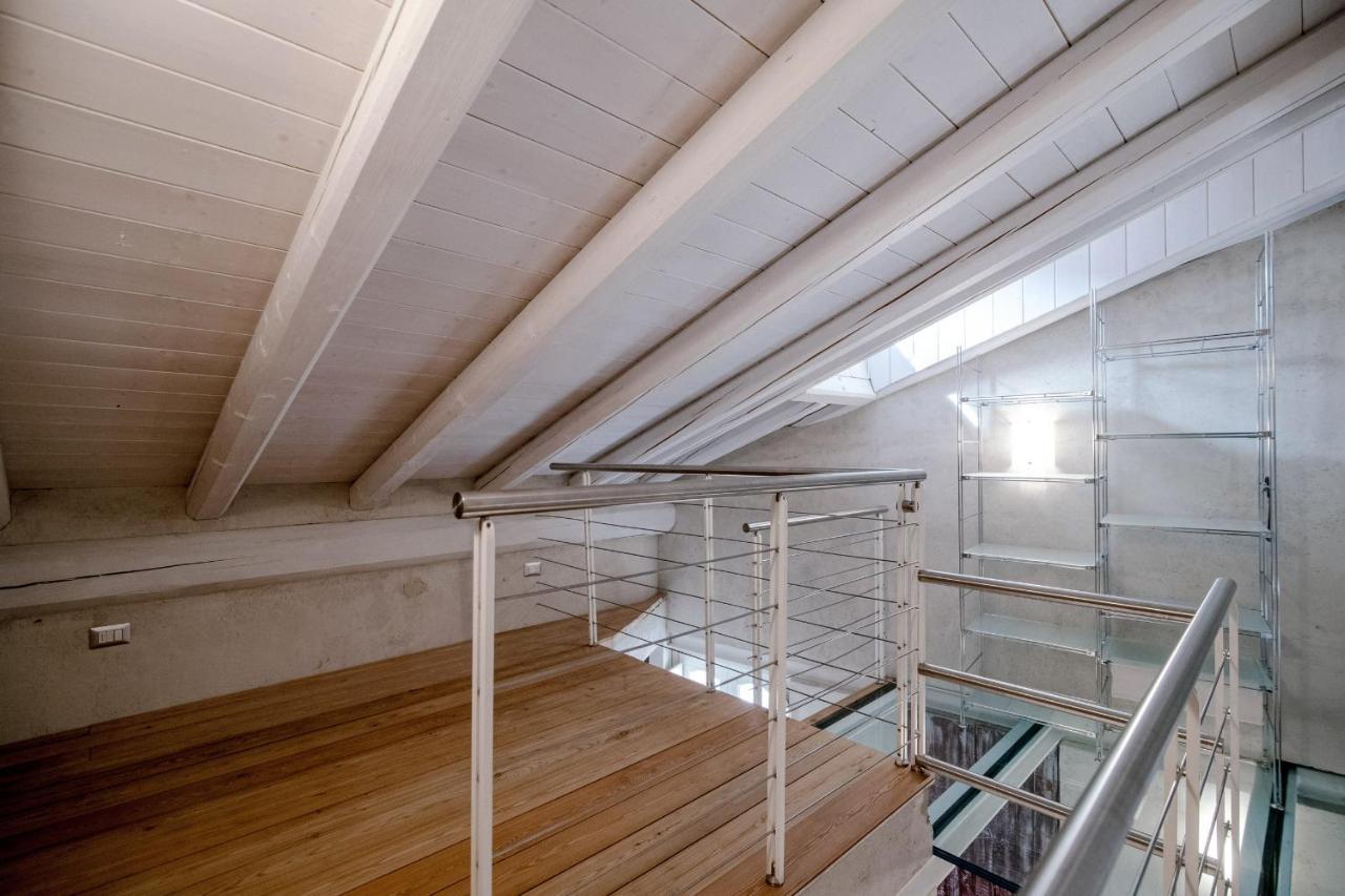 House Of Glass Cathedral View - The House Of Travelers Como Exteriér fotografie